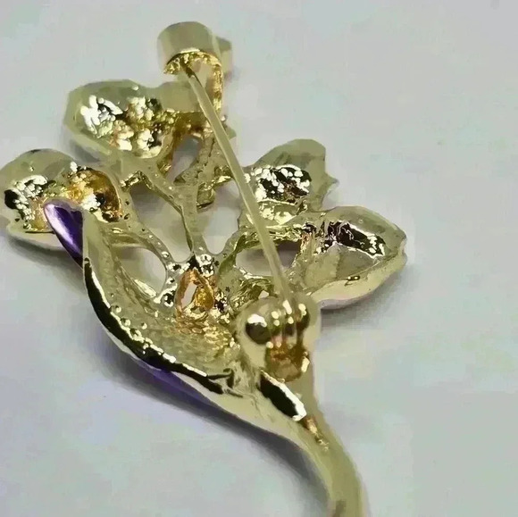 NWOT Exquisite Purple Flower Brooch - Picture 5 of 6